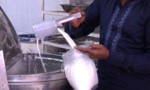 ہوشیار، دودھ کی قیمت میں 37 روپے فی لیٹر اضافہ