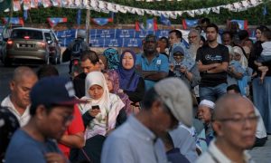 ملائیشیا میں انتخابات: مہاتیر محمد اور نجیب رزاق کے مابین سخت مقابلہ | humnew.pk