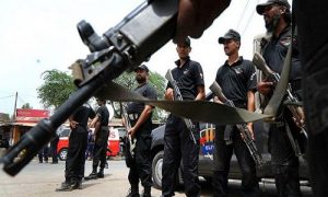 کراچی سے دو دہشت گرد گرفتار، حملوں کا اعتراف