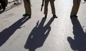 کراچی: ایم اے جناح روڈ پہ ہونے والا مبینہ پولیس مقابلہ مشکوک