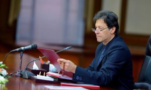 پاکستان کا کرنٹ اکاؤنٹ خسارہ ختم ہوگیا، وزیراعظم
