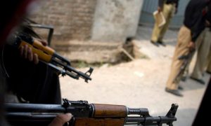 کراچی: مبینہ پولیس مقابلے میں ایک ملزم ہلاک، تین زخمی حالت میں گرفتار