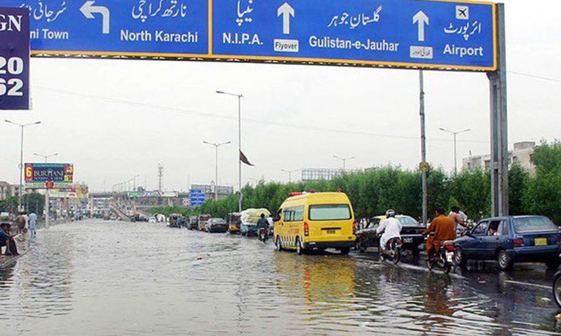کراچی میں بارش کے بعد وزیراعلیٰ کا دورہ، برساتی نالوں کا معائنہ، احکامات کا اجرا