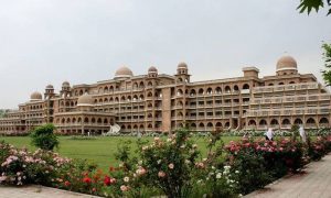 جامعہ پشاور میں مالی بحران: تنخواہوں اور پنشنز کی ادائیگیاں ناممکن ہوگئیں