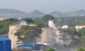 بھارت میں زہریلی گیس پھیلنے سے متعدد ہلاک، سینکڑوں متاثر
