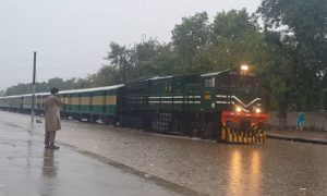 سیلاب کے باعث بند ہونے والا ریلوے آپریشن جزوی طور پر بحال