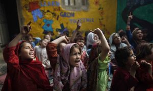 خیبرپختونخوا: ضم شدہ اضلاع کی17فیصد لڑکیاں تعلیم کی سہولیات سے محروم