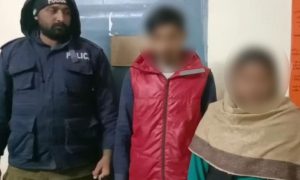پولیس یونیفارم میں ٹک ٹاک ویڈیوز بنانے والے میاں بیوی گرفتار