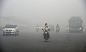 بھارت: نئی دہلی میں فضائی آلودگی، تعلیمی ادارے تاحکم ثانی بند کرنیکا اعلان