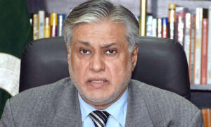 معلوم نہیں عمران خان کی ٹانگ خراب ہے یا دماغ ؟ میں استعفیٰ کیوں دوں؟ اسحاق ڈار