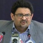 مفتاح اسماعیل نے نواز شریف کو استعفیٰ پیش کردیا: اسحاق ڈار نئے وزیر خزانہ نامزد