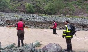 دیر بالا: سیلابی ریلے میں 5 بچے بہہ گئے، 3 کی نعشیں برآمد، 2 کی تلاش جاری