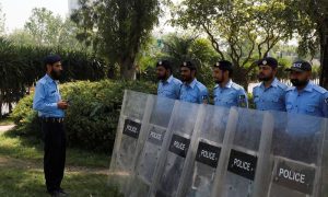 اسلام آباد میں سیکیورٹی ہائی الرٹ، سرکاری گاڑیوں کو بھی چیک کرنیکا حکم